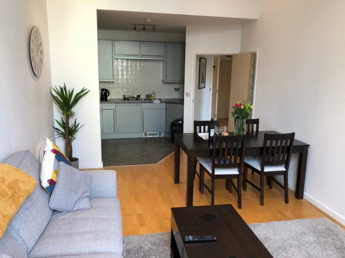 Stylish City Centre Apartment Cardiff Zewnętrze zdjęcie