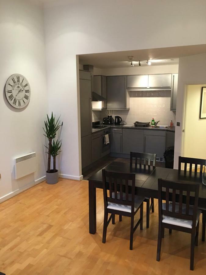 Stylish City Centre Apartment Cardiff Zewnętrze zdjęcie